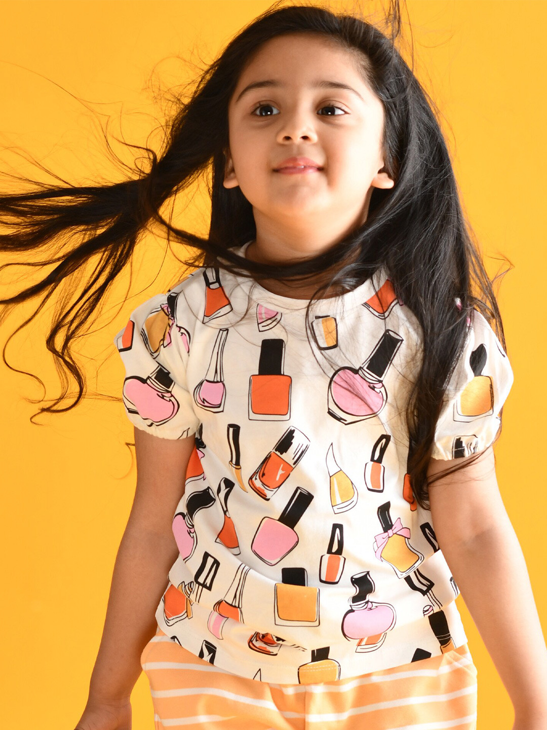 

Anthrilo Girls White Printed T-shirt