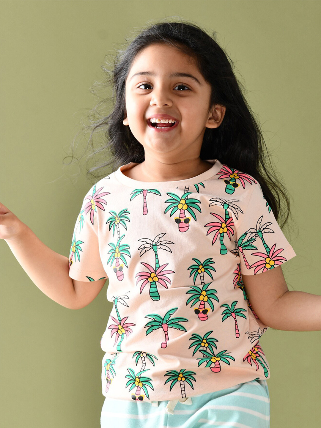 

Anthrilo Girls Peach-Coloured Floral Printed Tropical T-shirt