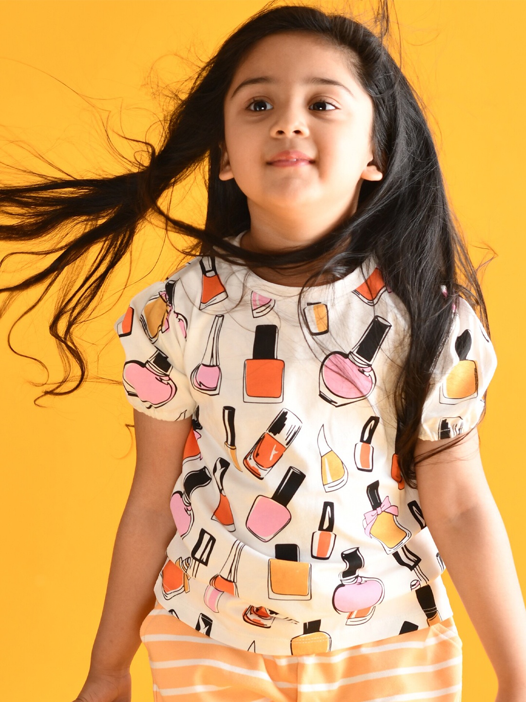 

Anthrilo Girls White Printed T-shirt