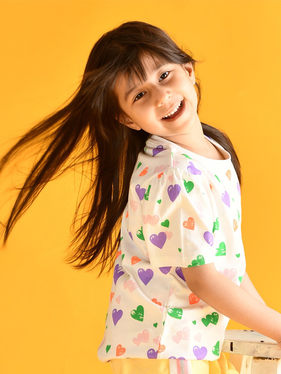 

Anthrilo Girls White Printed T-shirt
