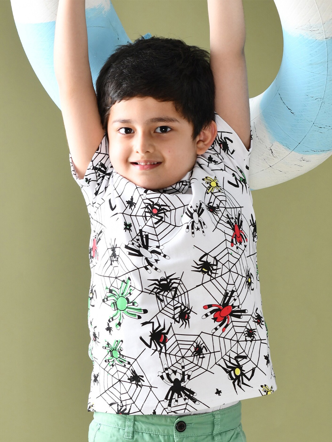 

Anthrilo Boys White Printed T-shirt