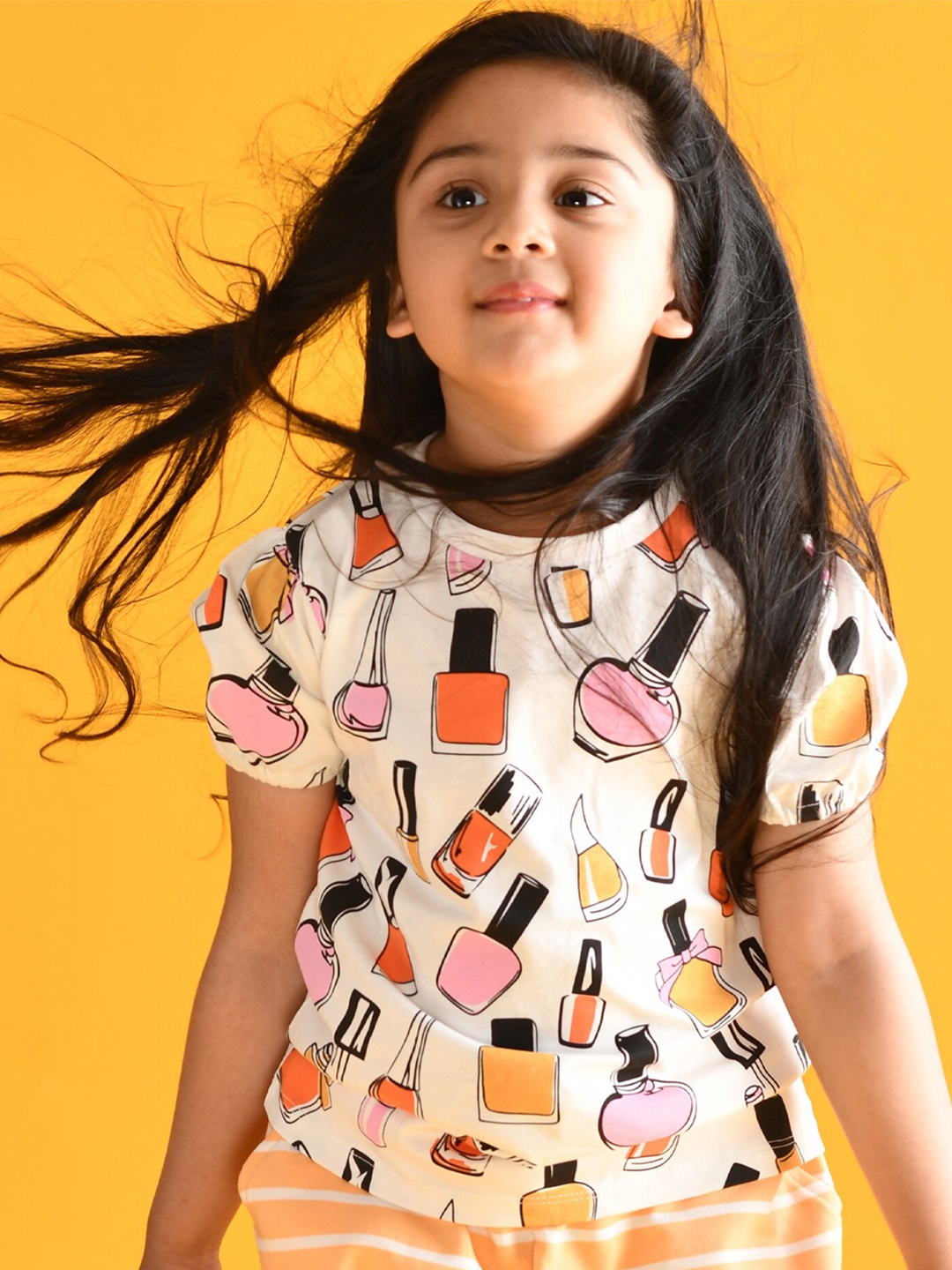 

Anthrilo Girls White Printed T-shirt