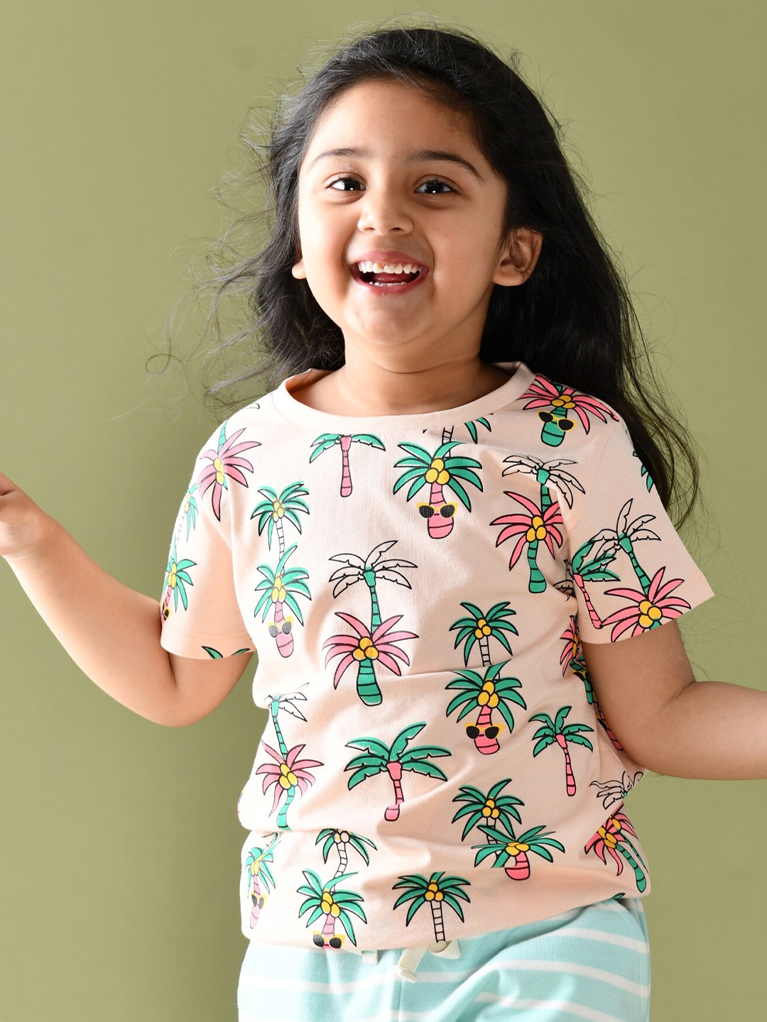 

Anthrilo Girls Peach-Coloured Floral Printed Tropical Cotton T-shirt