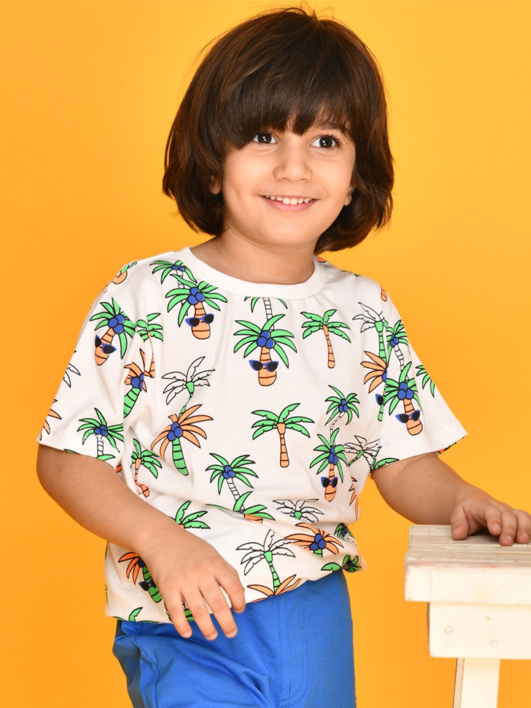 

Anthrilo Boys White Floral Printed Tropical Cotton T-shirt