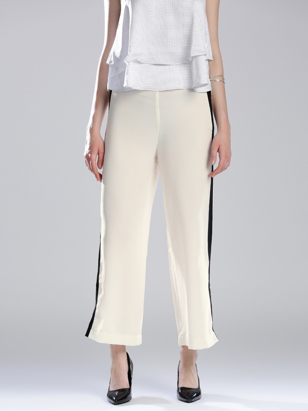 

W Off-White Palazzos