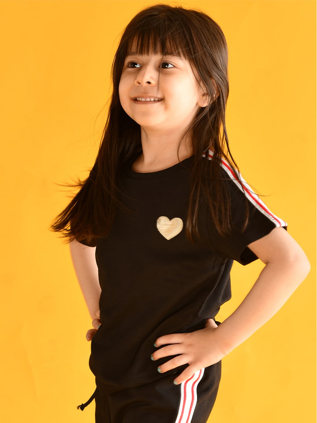 

Anthrilo Girls Black Cotton T-shirt