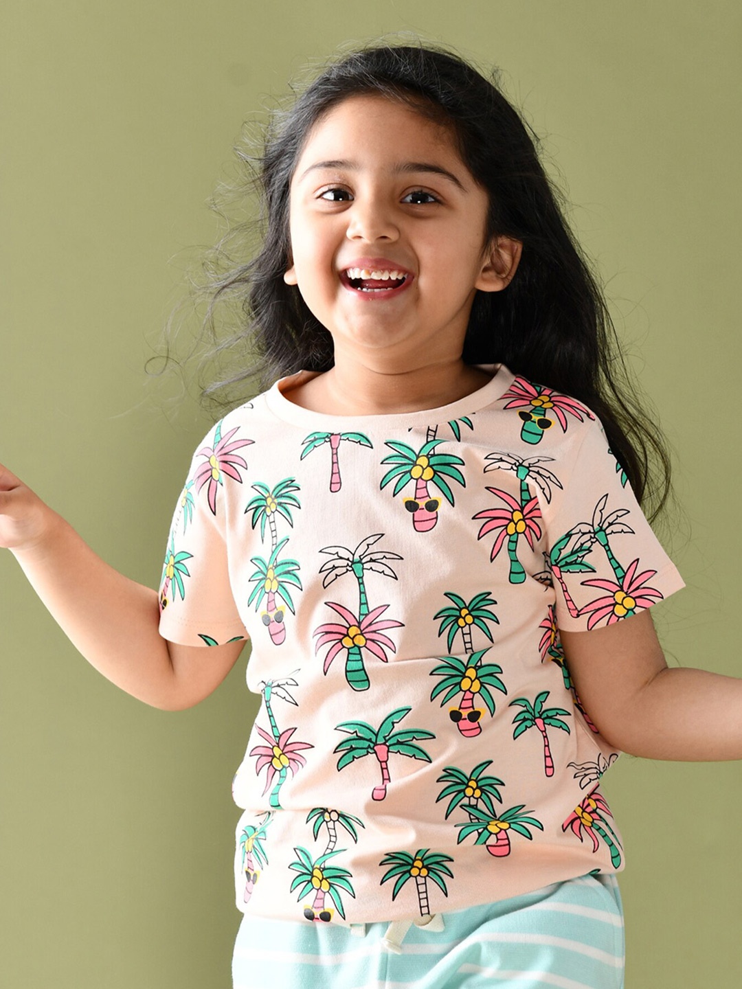 

Anthrilo Girls Peach-Coloured Floral Printed Tropical Cotton T-shirt