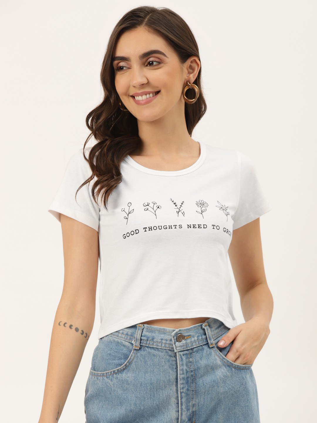 

Rue Collection White & White Print Fitted Crop Top