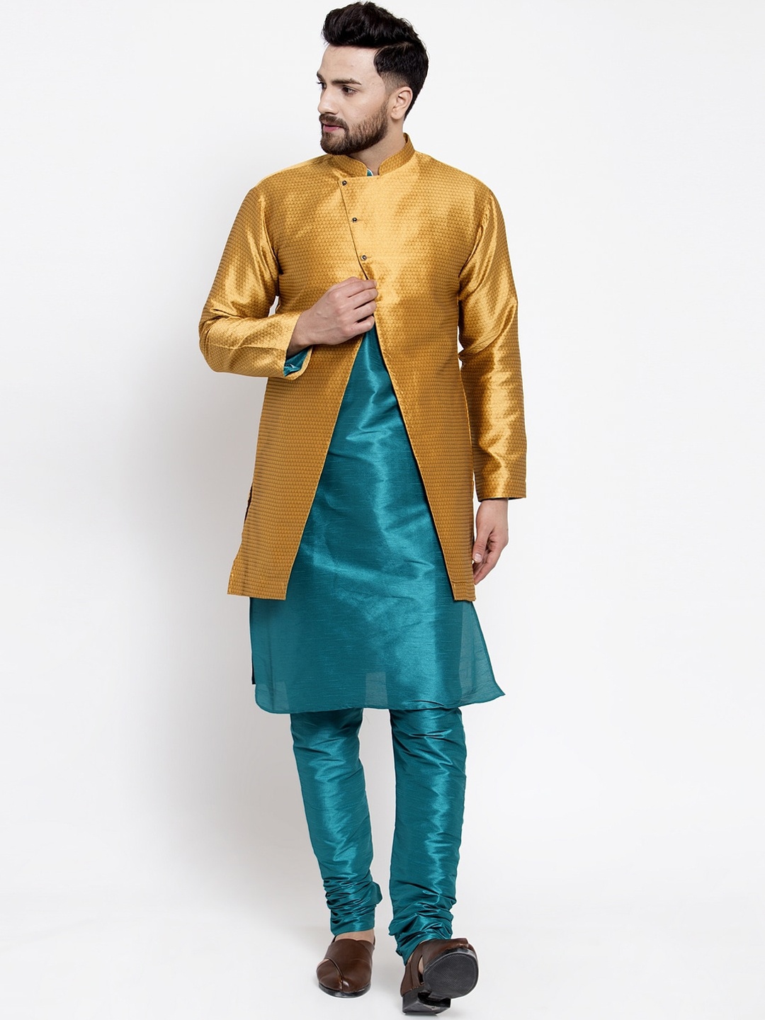 

Kaifoo Men Green Layered Kurta with Churidar & With Jacket