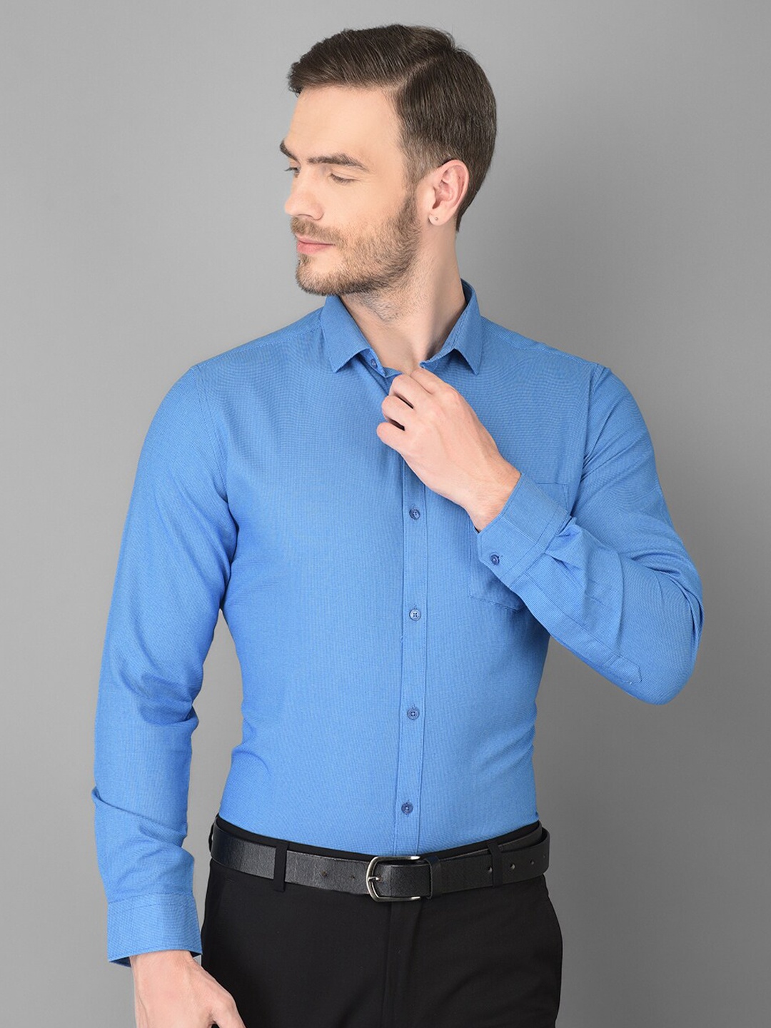 

Canary London Men Blue Solid Slim Fit Formal Shirt