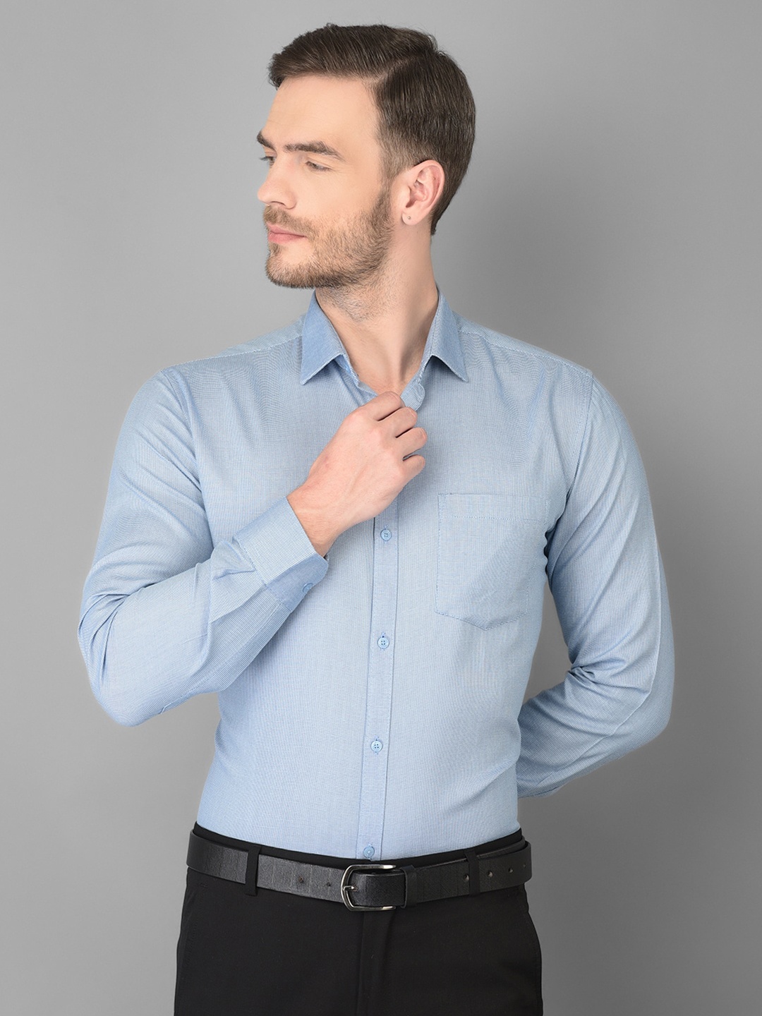 

Canary London Men Blue Self Design Formal Shirt