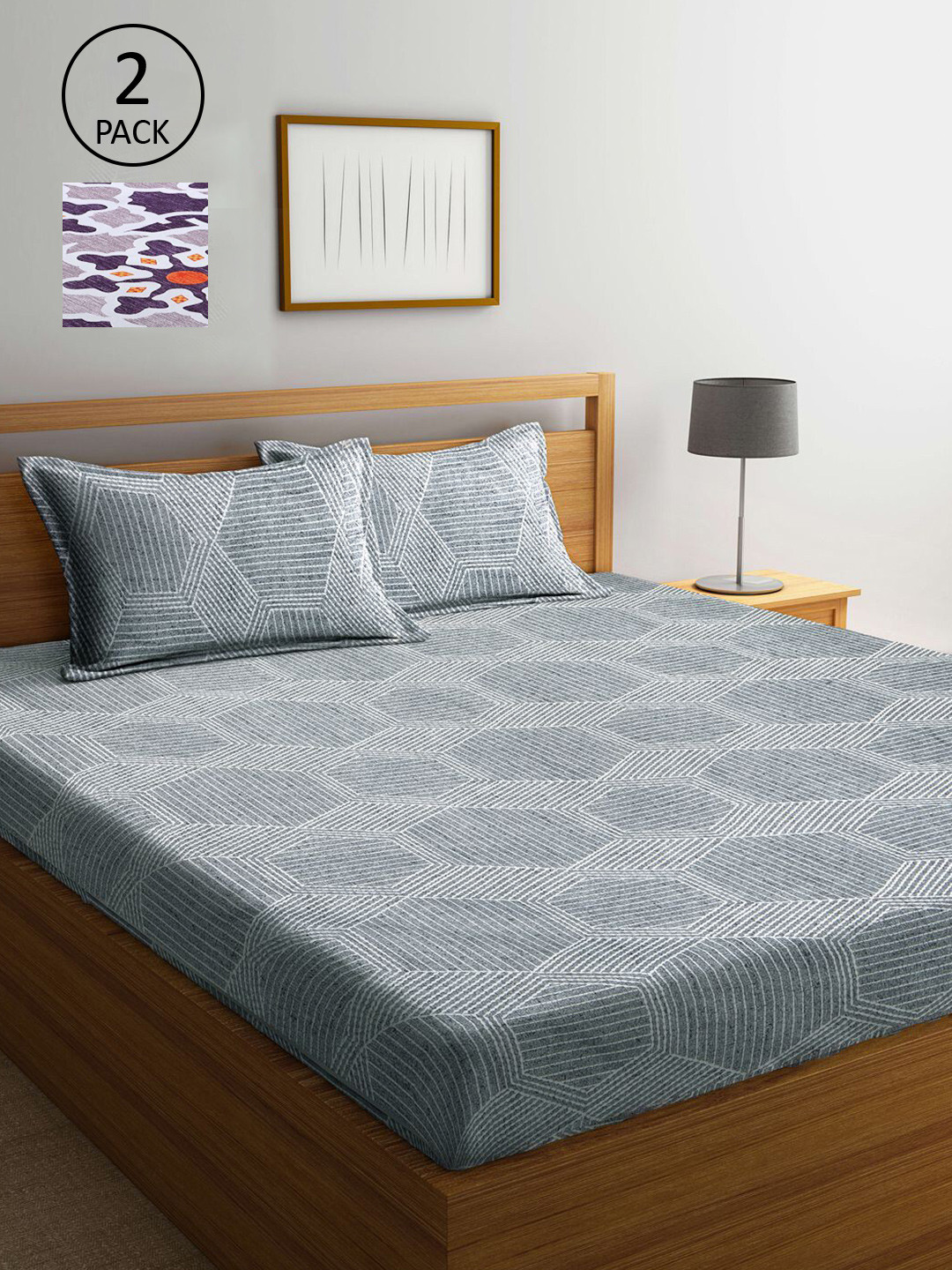 

KLOTTHE Grey & White Geometric 210 TC 2 King Bedsheet with 4 Pillow Covers