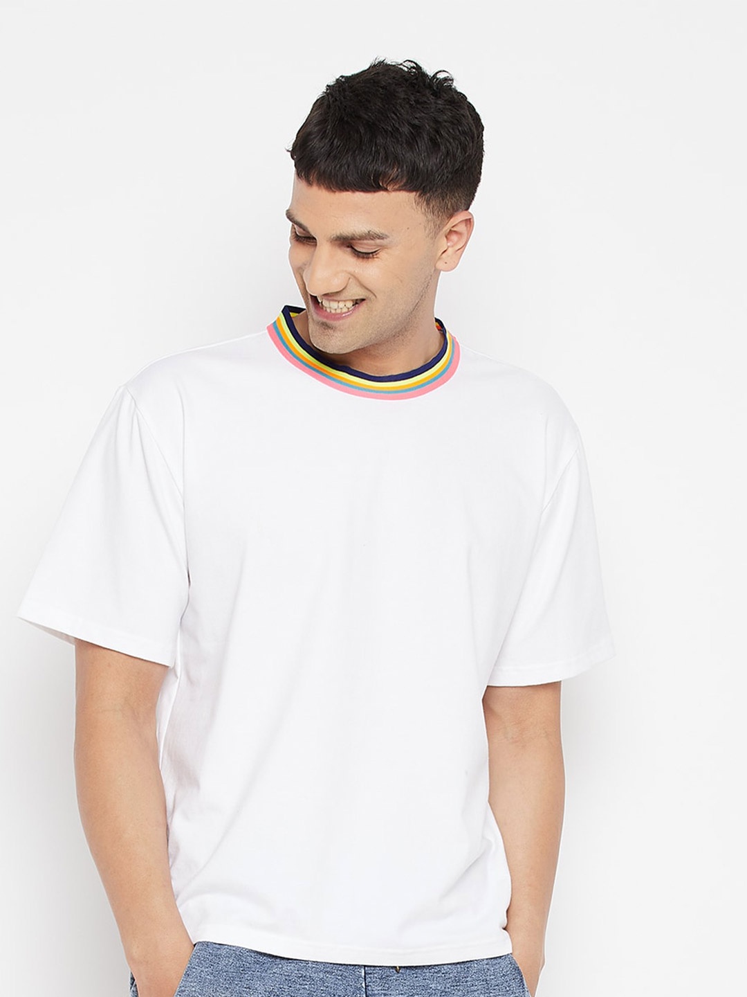 

FUGAZEE Men White Solid Oversized T-shirt