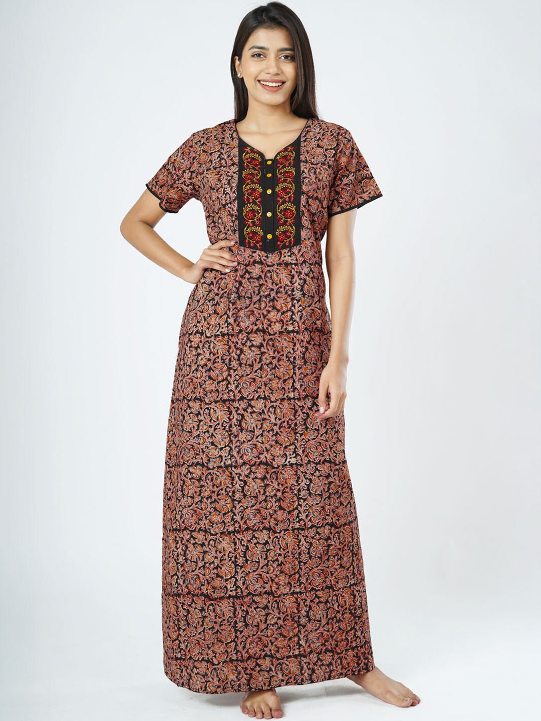 

Maybell Brown & Navy Blue Printed Kalamkari Pure Cotton Maxi Nightdress