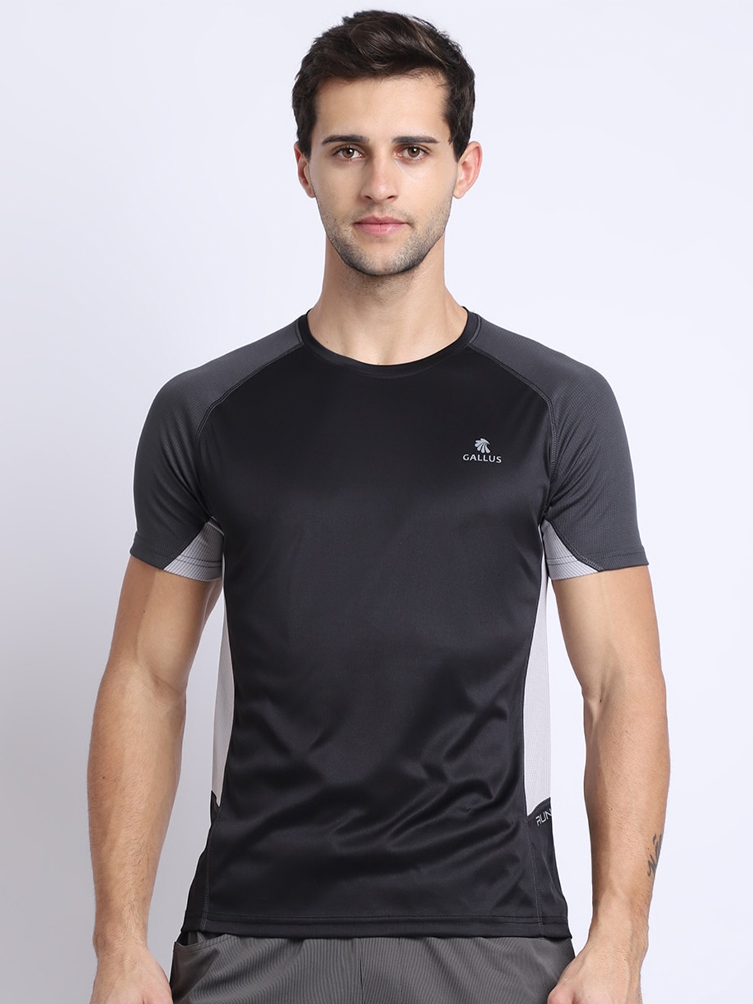 

Gallus Men Black Colourblocked Dri-FIT T-shirt