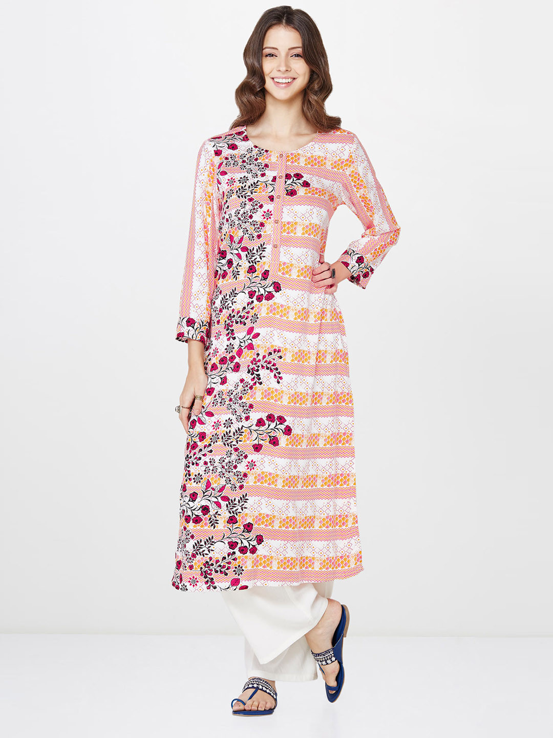 

Global Desi Women Off-White & Pink Floral Printed A-Line Kurta