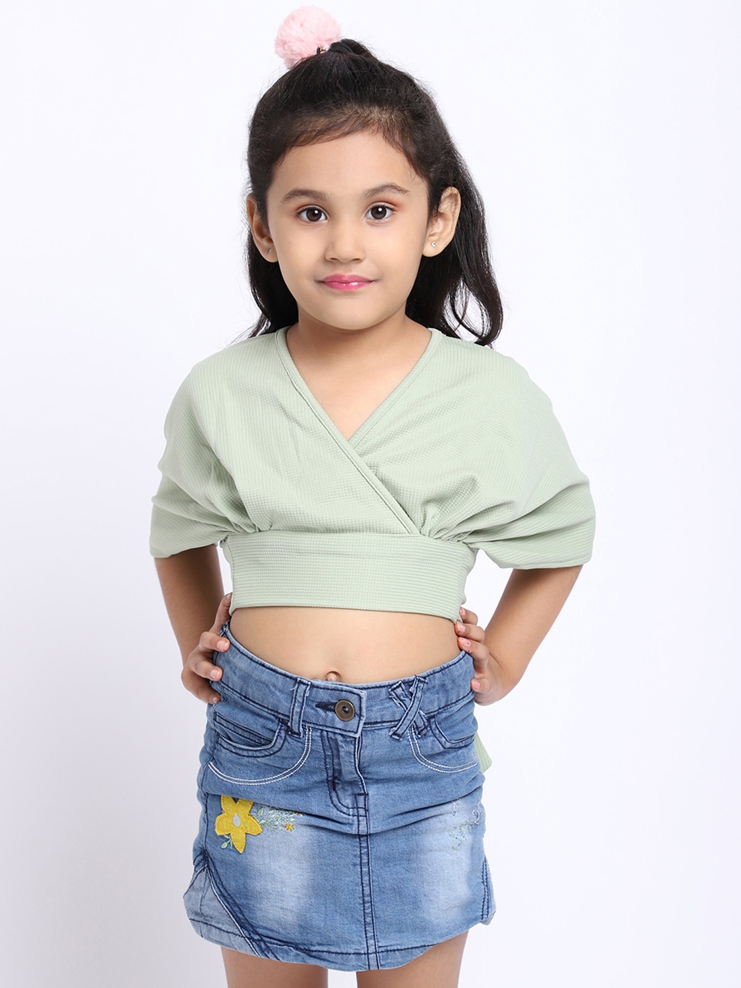 

ELEVANTO Girls Green Solid Wrap Crop Top