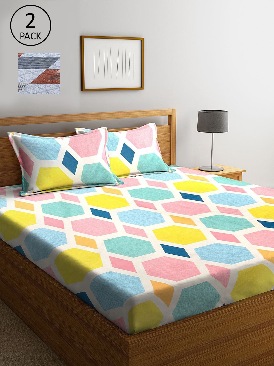 

KLOTTHE Multicoloured Geometric 210 TC 2 King Bedsheets with 4 Pillow Covers, Multi