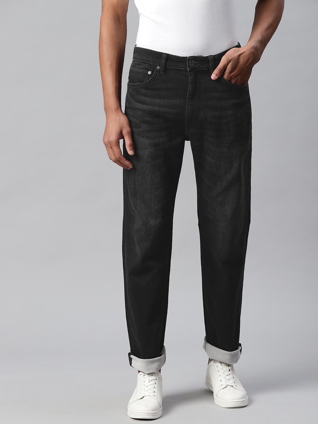 

Marks & Spencer Men Charcoal Grey Straight Fit Light Fade Stretchable Jeans