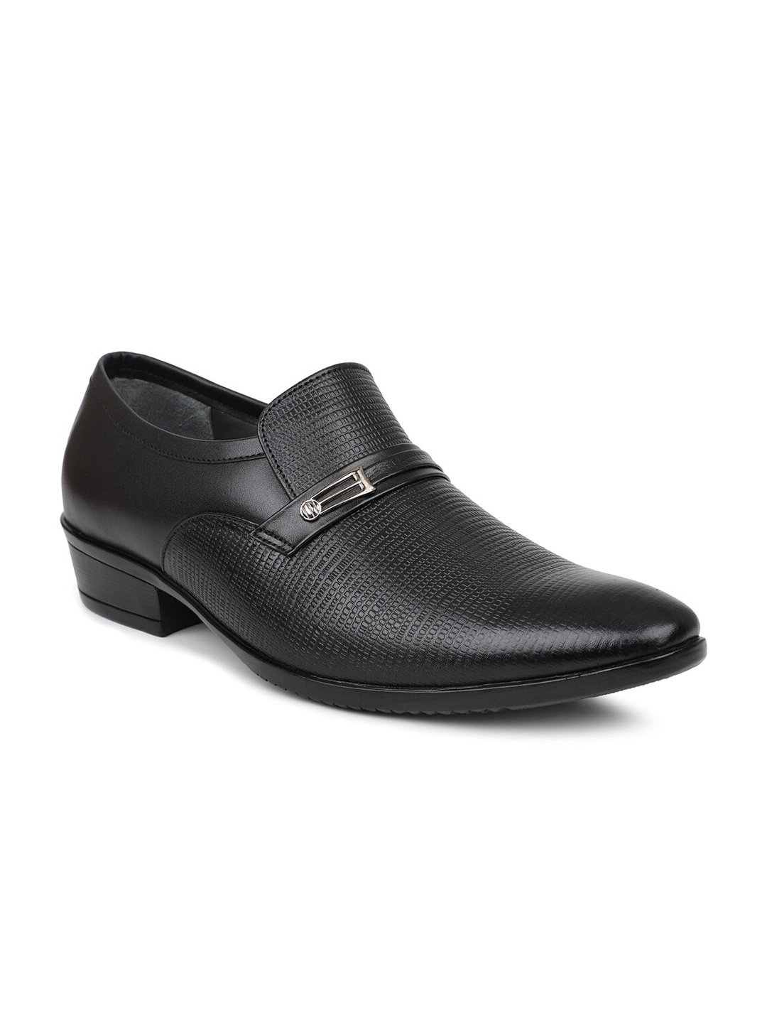 

PRIVO by Inc.5 Men Black Textured Formal Leather Loafers