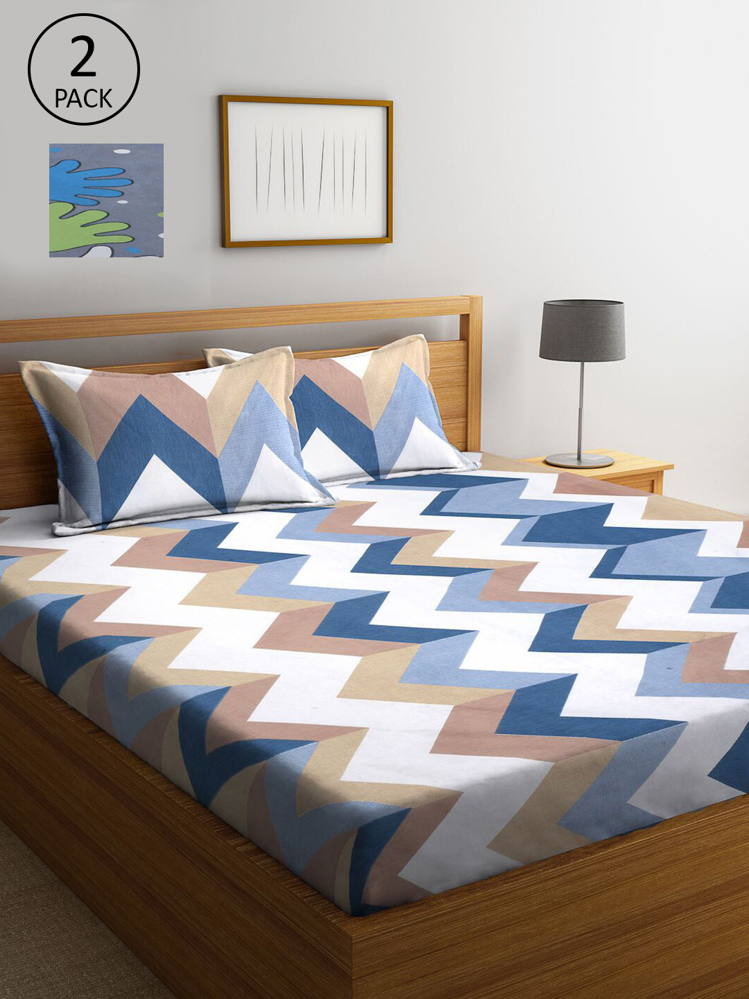 

KLOTTHE White & Green Geometric 300 TC 2 King Bedsheet with 4 Pillow Covers