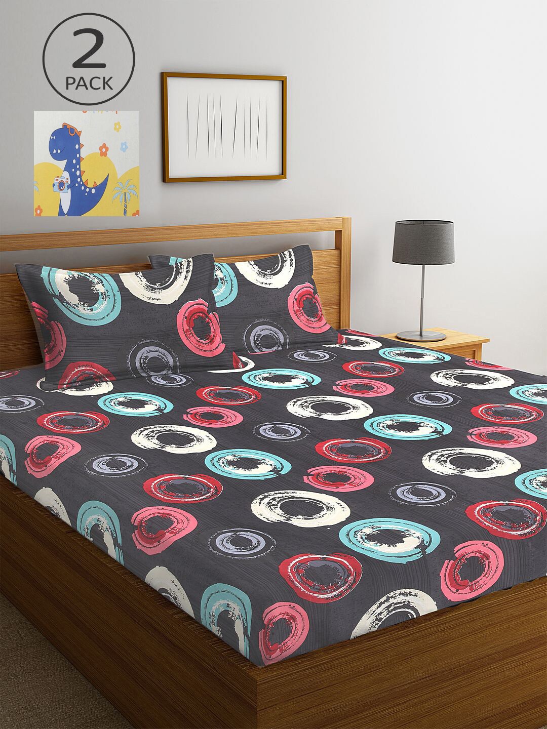 

KLOTTHE Grey & White Geometric Printed 210 TC 2 King Bedsheets with 4 Pillow Covers