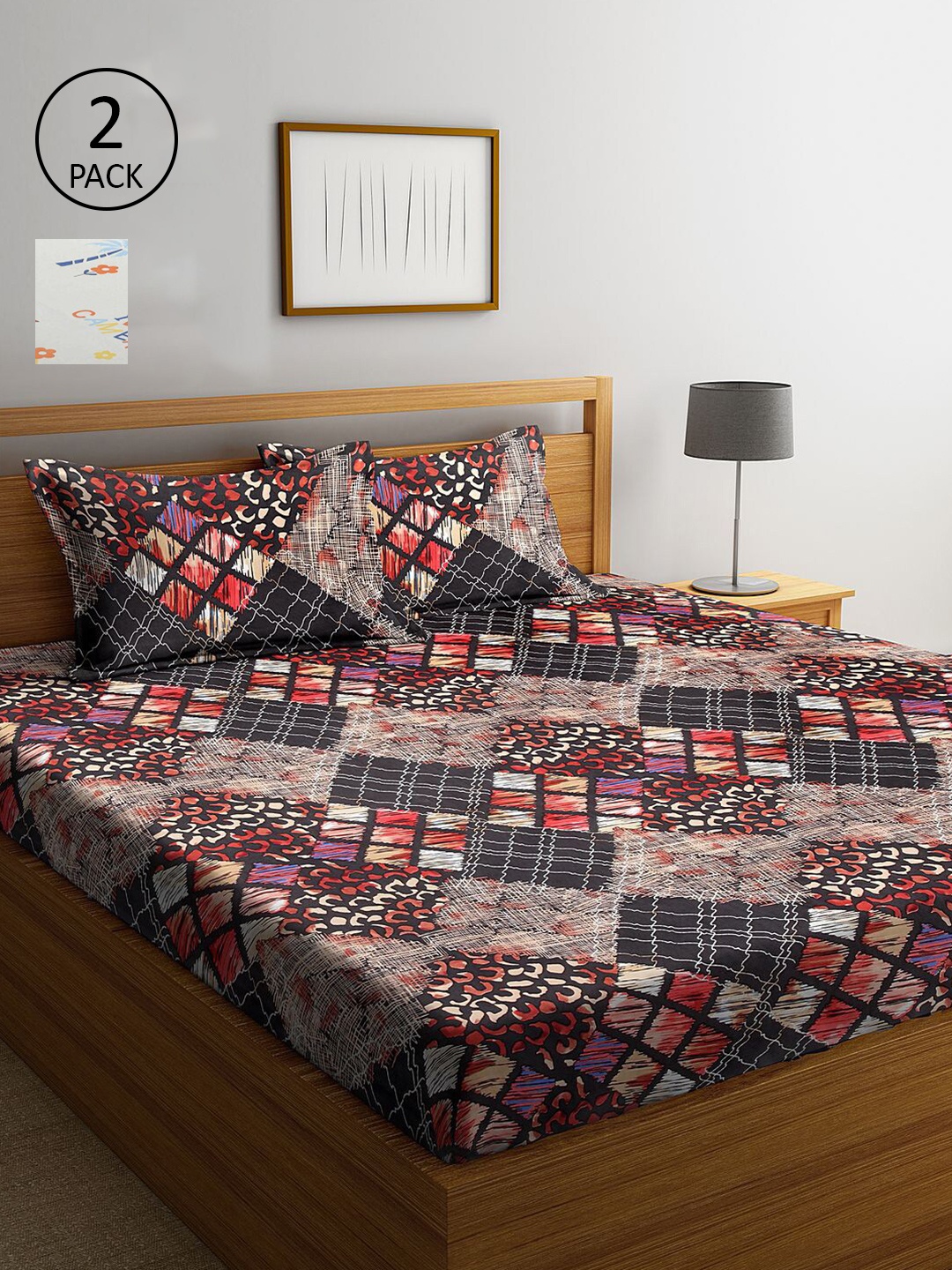 

KLOTTHE Brown & White Geometric 300 TC Set Of 2 King Bedsheet with 4 Pillow Covers