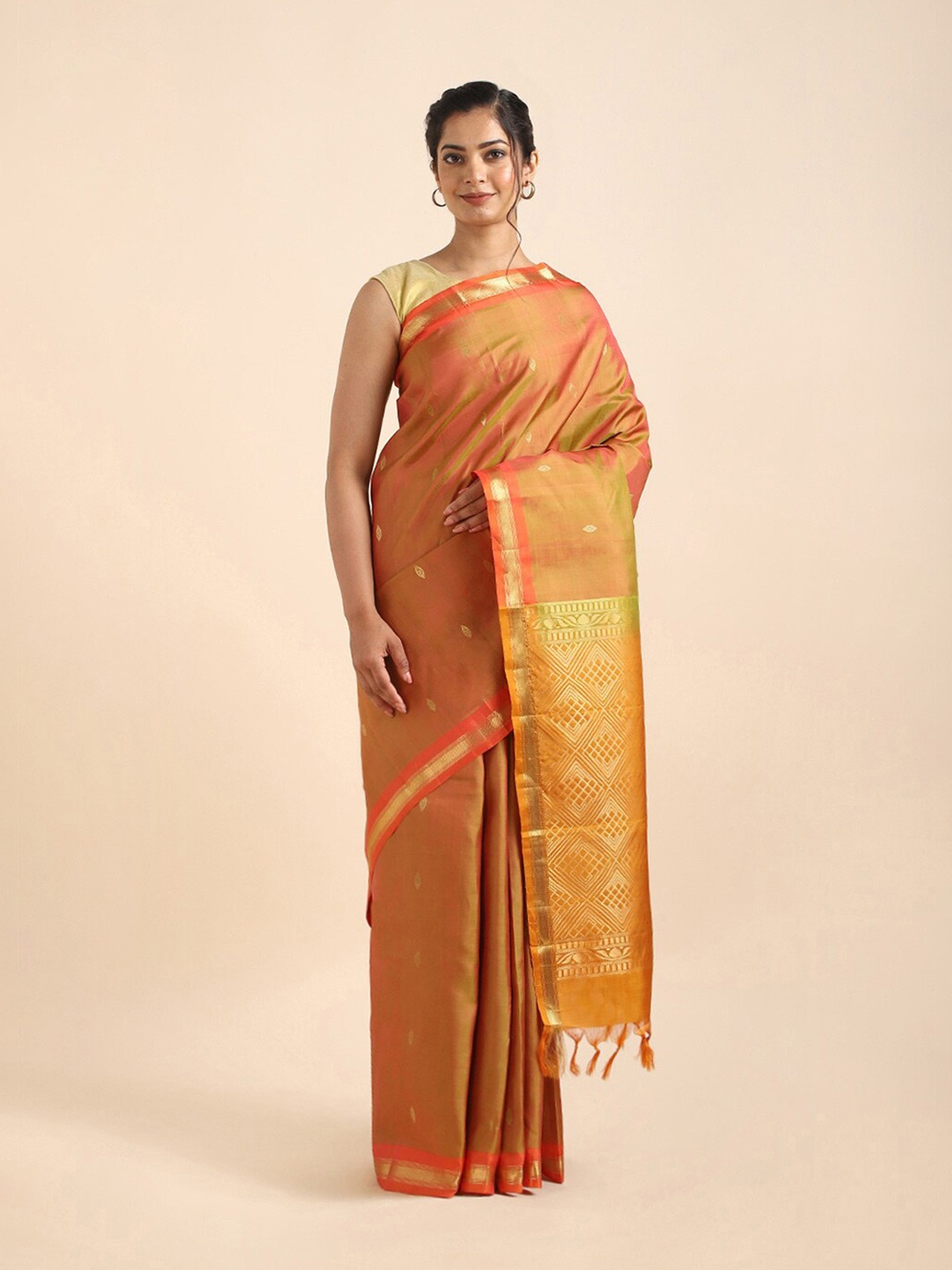 

Taneira Orange & Gold-Toned Woven Design Zari Pure Silk Kanjeevaram Saree