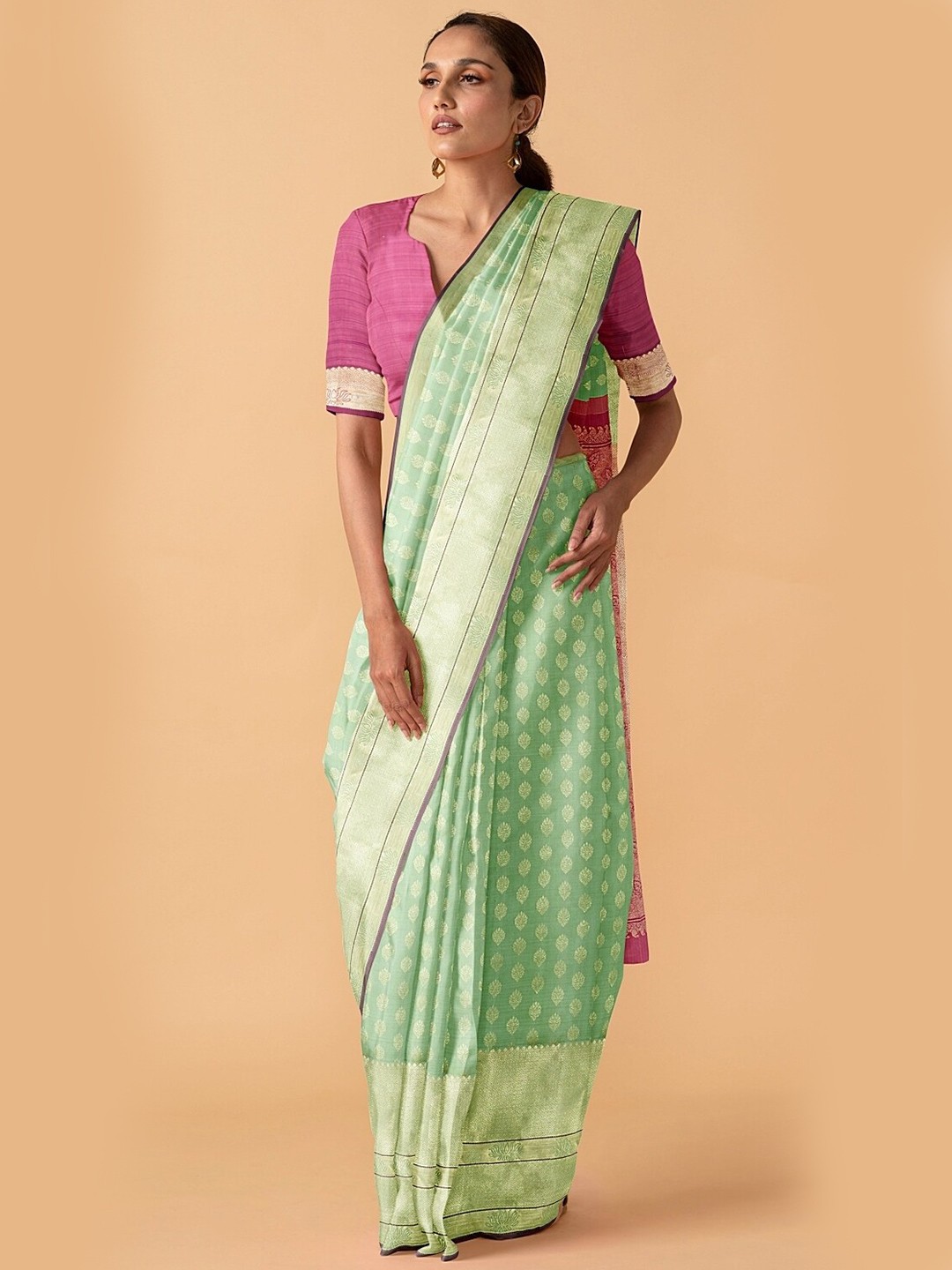 

Taneira Green & Magenta Floral Printed Pure Silk Kanjeevaram Saree