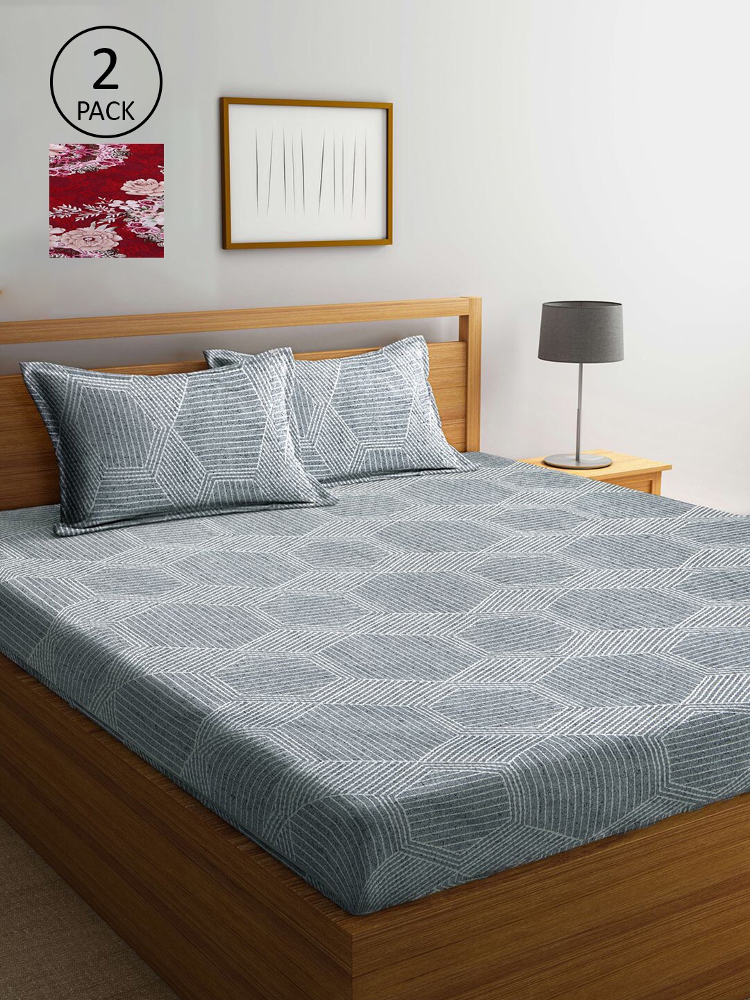 

KLOTTHE Grey & Maroon Geometric 210 TC 2 King Bedsheet with 4 Pillow Covers