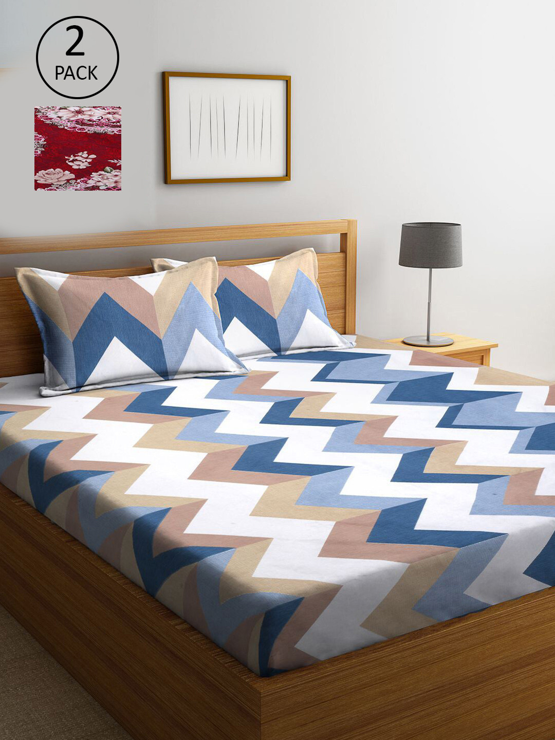 

KLOTTHE Blue & Red Geometric 210 TC 2 King Bedsheet with 4 Pillow Covers
