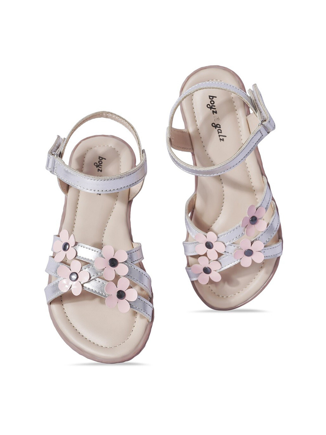 

BOYZ N GALZ Girls Silver-Toned Embellished Open Toe Flats