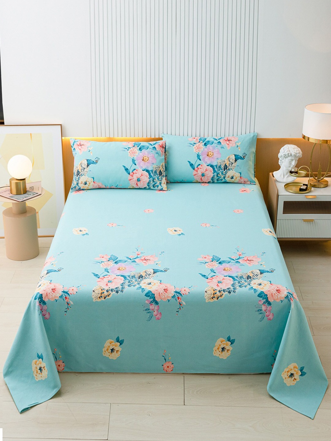 

JC HOME Blue & Peach-Coloured Floral King Bedsheet with 2 Pillow Covers