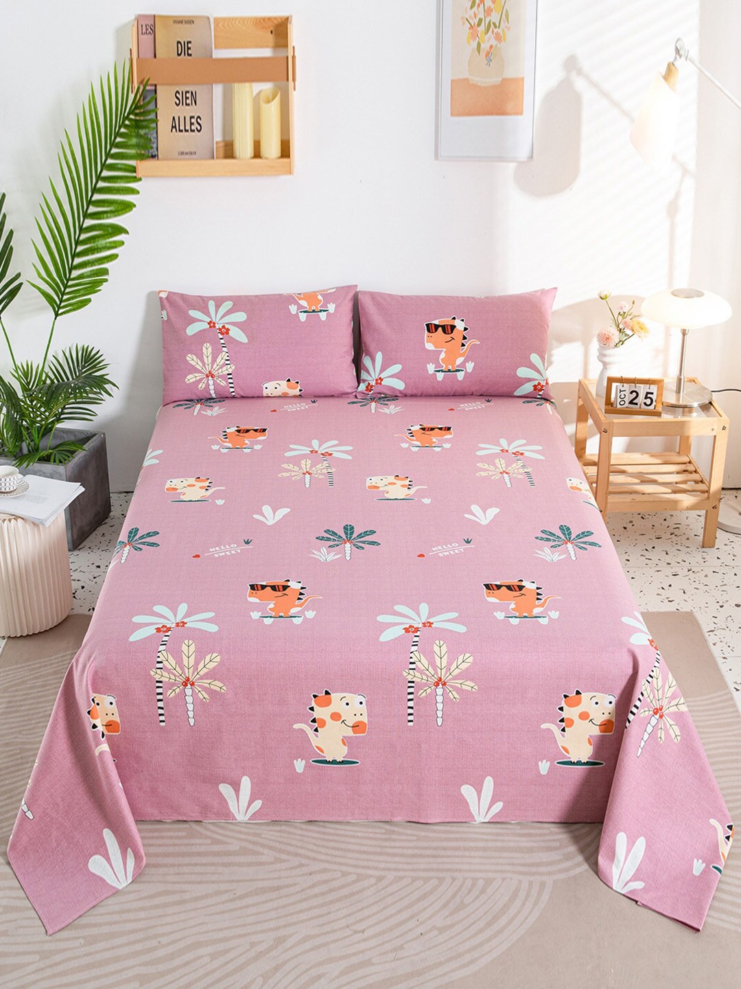 

JC Collection Pink & White Graphic King Bedsheet with Pillow Covers