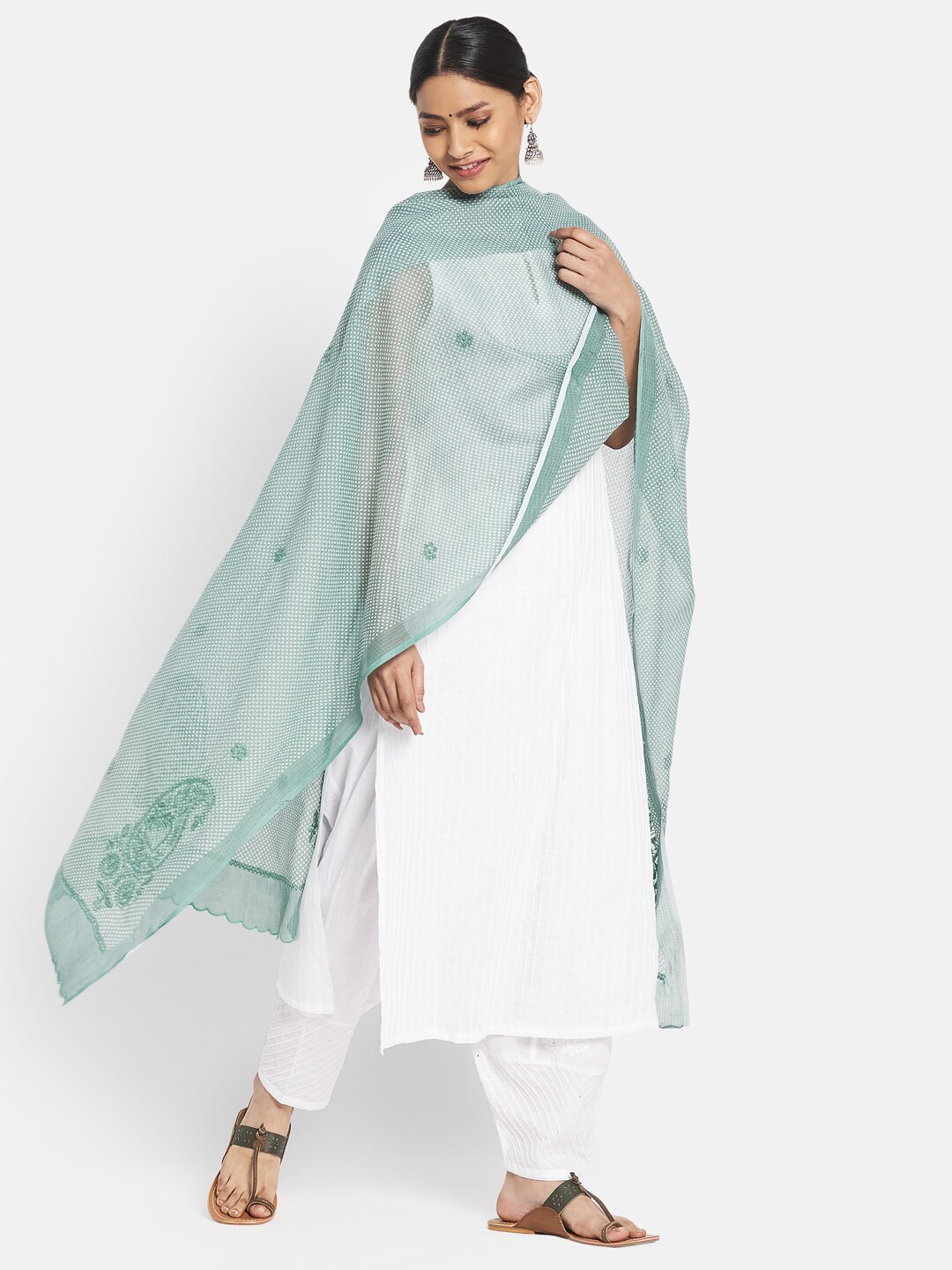 

Fabindia Green Bandhani Printed Cotton Silk Dupatta with Thread Work