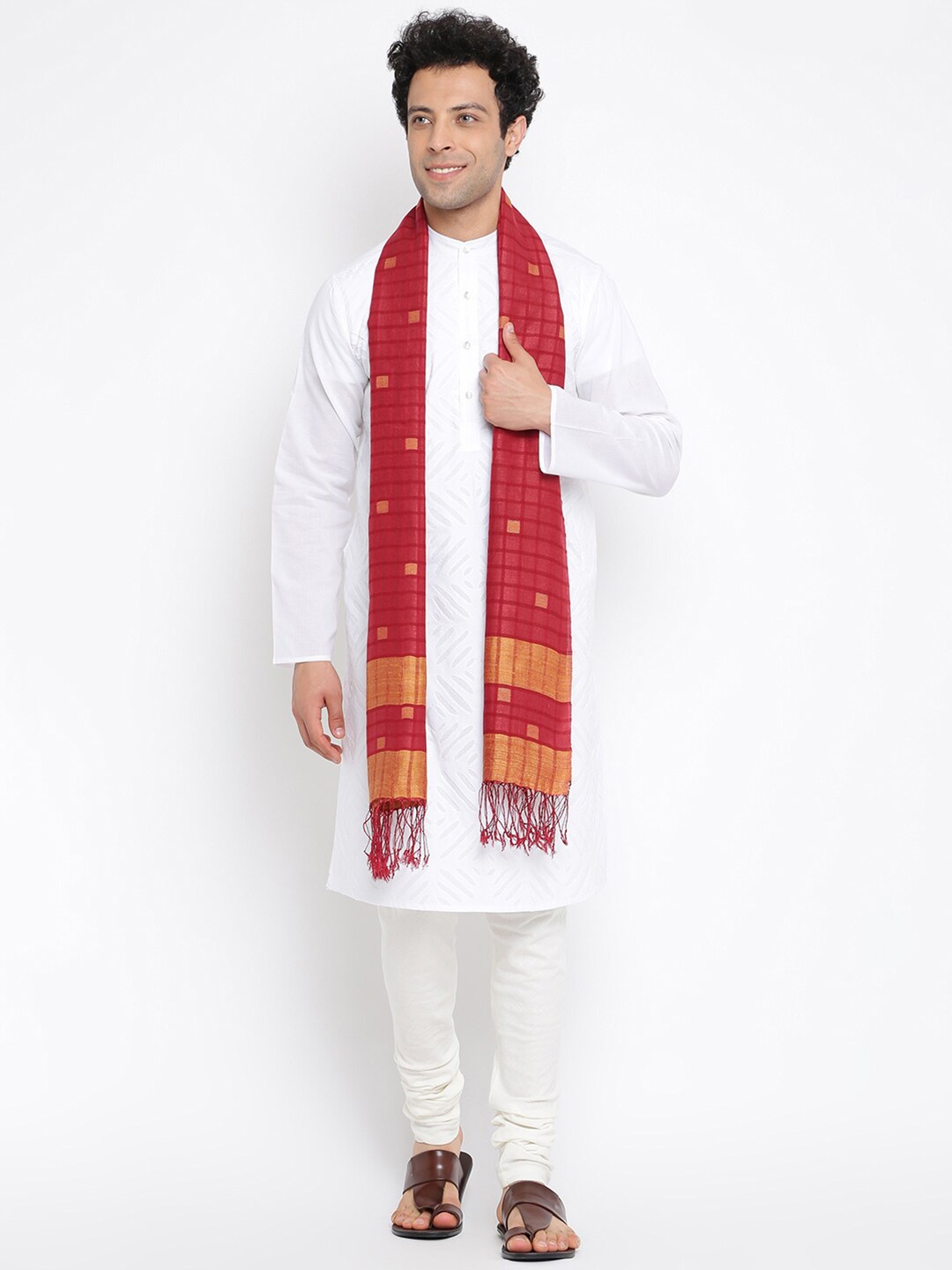 

Fabindia Men Maroon & Gold-Toned Woven Design Stole