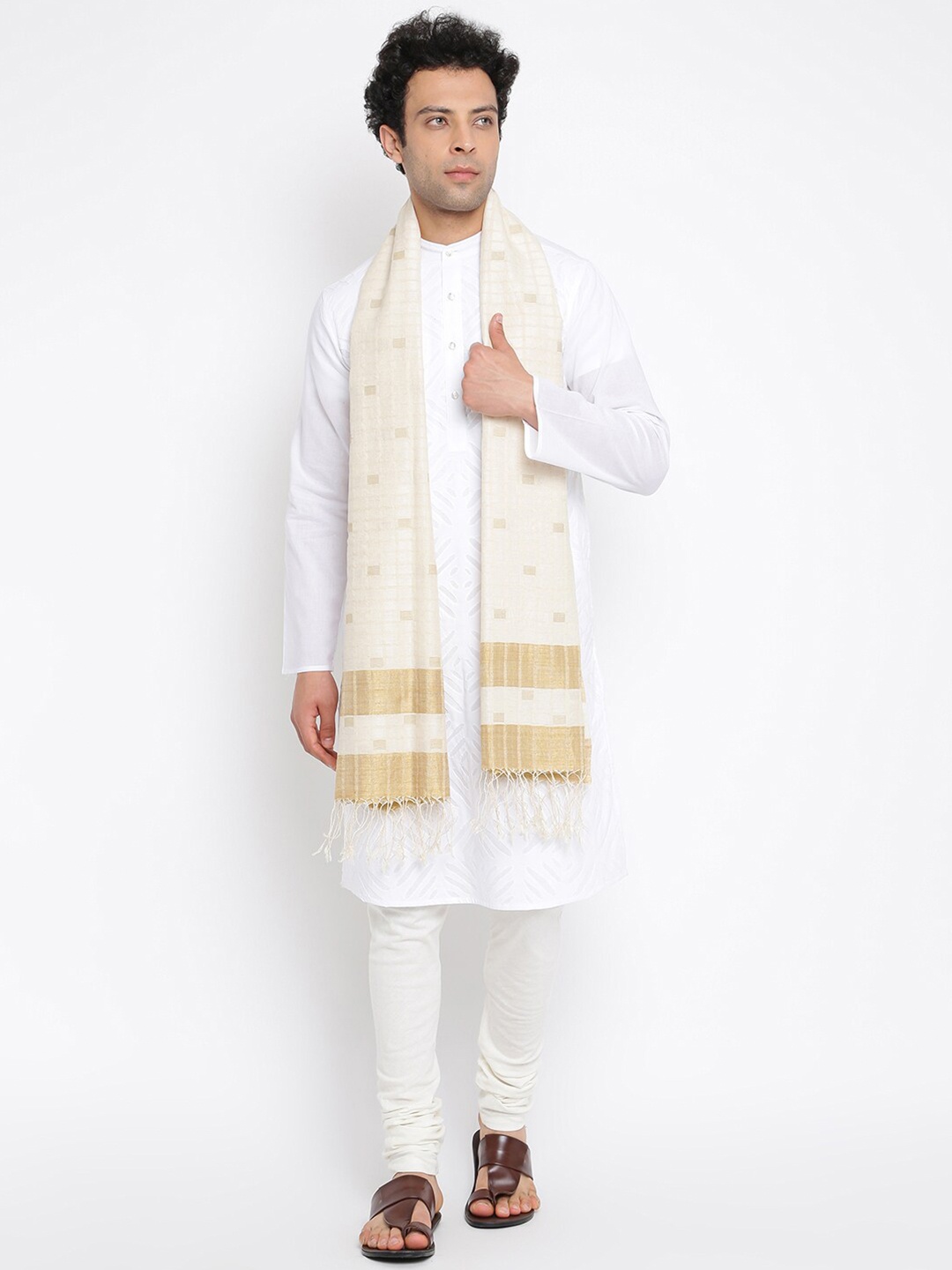 

Fabindia Men Off White & Golden Woven Design Stole