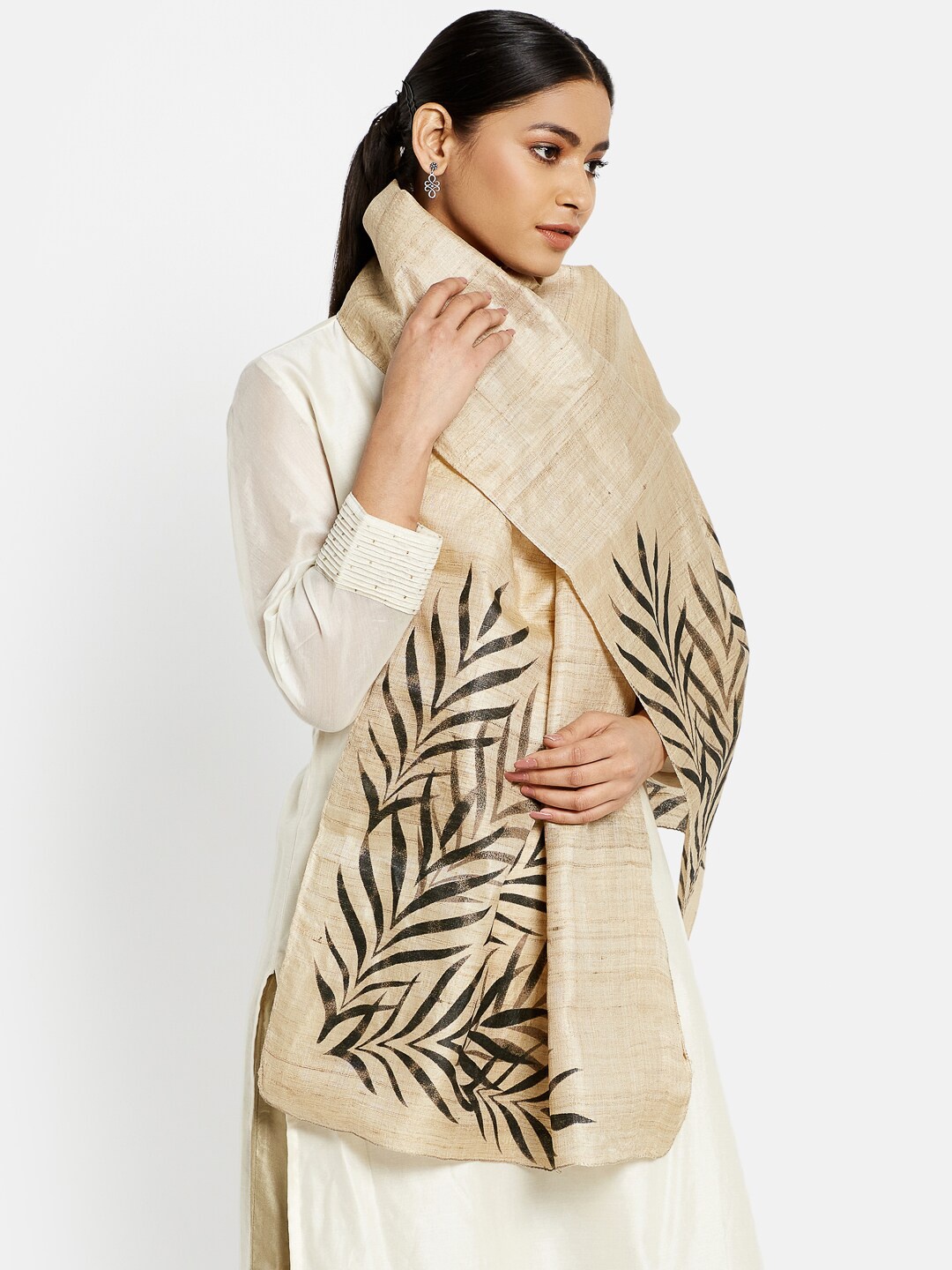 

Fabindia Women Off White & Black Silk Printed Stole
