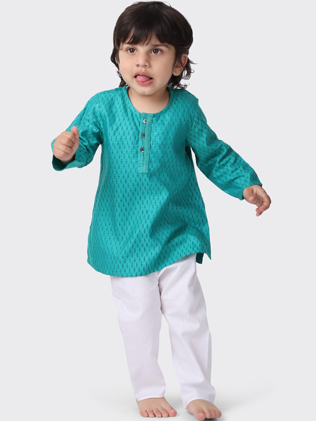 

Fabindia Boys Green Ethnic Motifs Printed Kurta