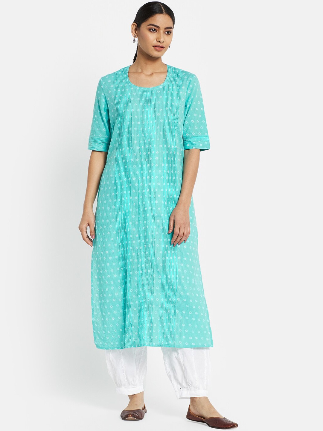 

Fabindia Women Blue Leheriya Striped Kurta