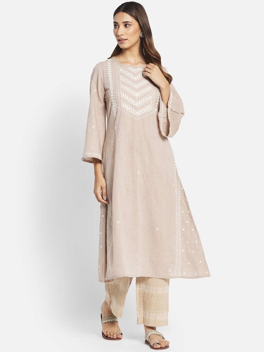 

Fabindia Women Beige Ethnic Motifs Yoke Design Thread Work Kurta