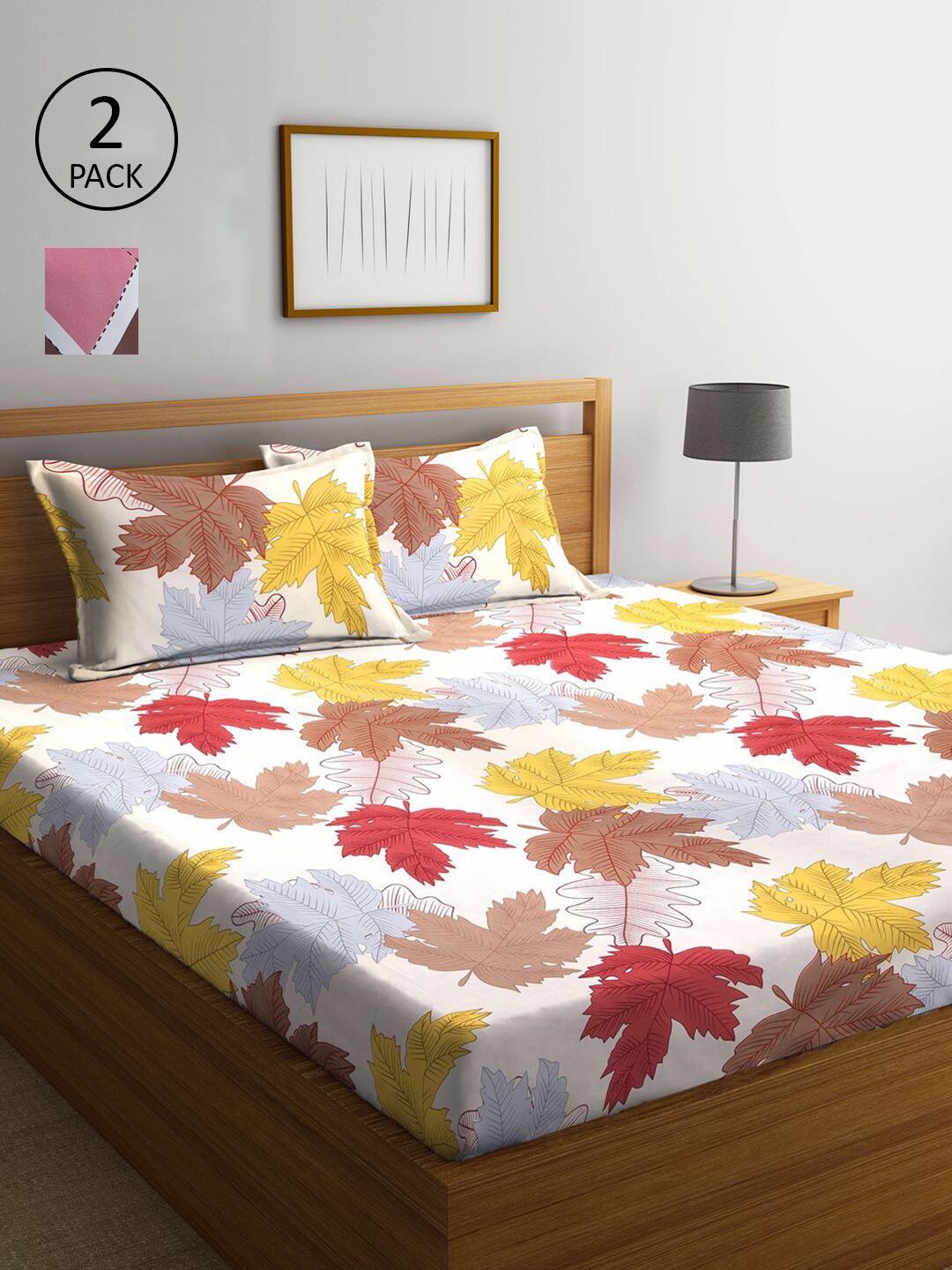 

KLOTTHE Pink & White Geometric 210 TC 2 King Bedsheet with 4 Pillow Covers