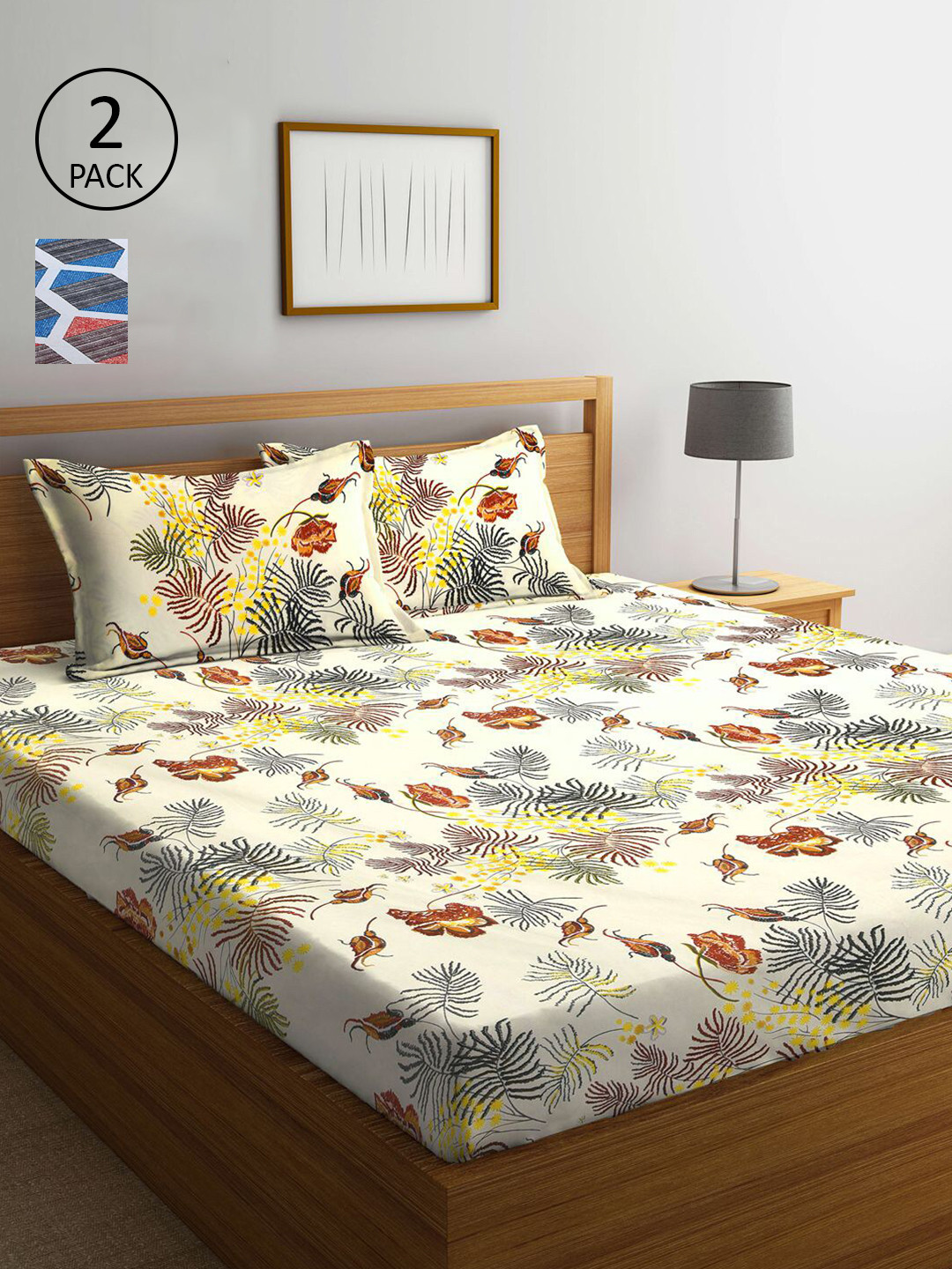 

KLOTTHE White & Blue Geometric 210 TC 2 King Bedsheet with 4 Pillow Covers