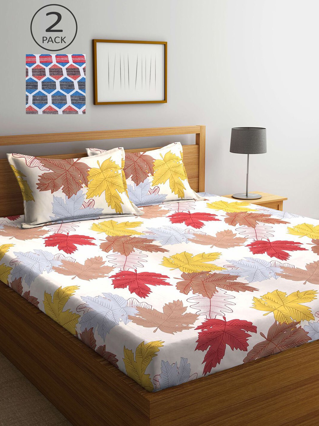 

KLOTTHE White & Blue Geometric 210 TC 2 King Bedsheet with 4 Pillow Covers
