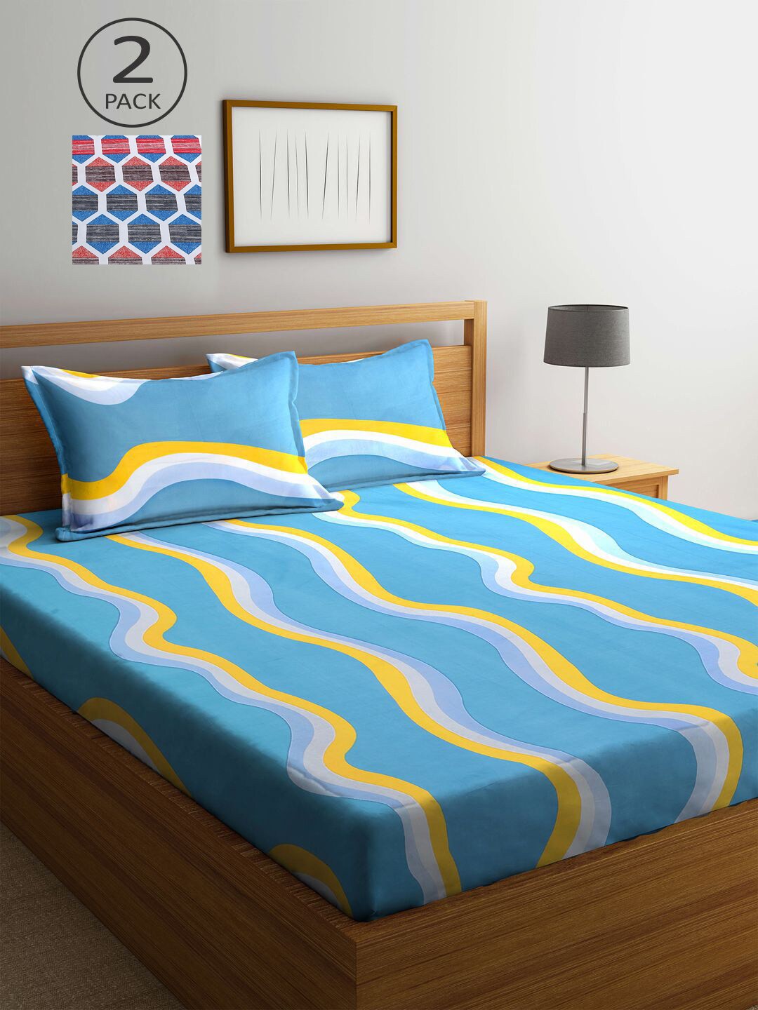 

KLOTTHE Blue & Red Geometric 210 TC 2 King Bedsheet with 4 Pillow Covers