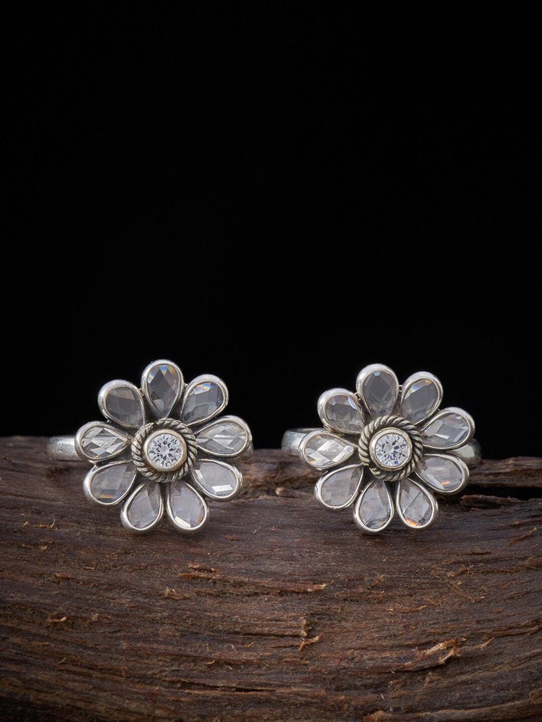 

Kushal's Fashion Jewellery Women Set of 2 White Pure Silver Toe Rings