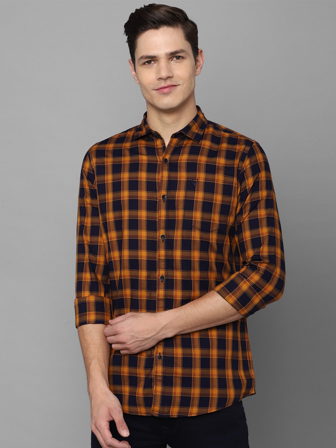 

Allen Solly Sport Men Orange Buffalo Checked Casual Shirt