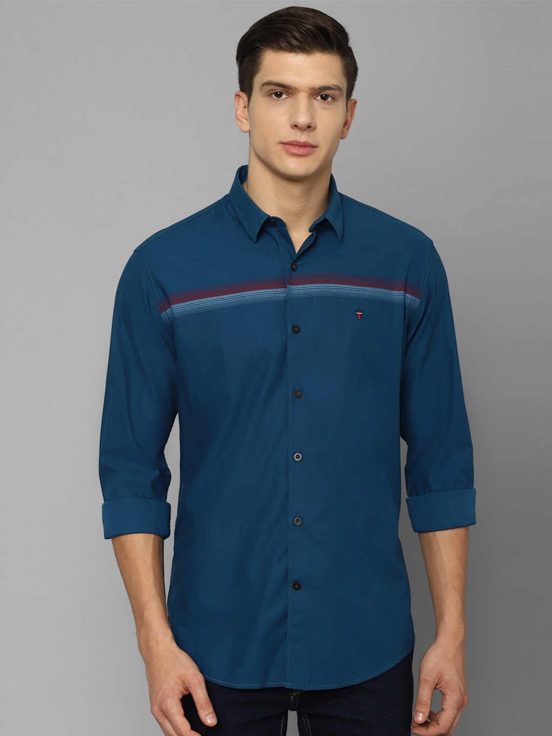

Louis Philippe Sport Men Blue Slim Fit Horizontal Striped Casual Shirt