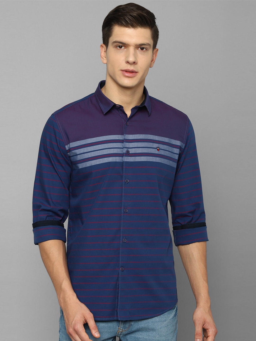 

Louis Philippe Sport Men Blue Slim Fit Horizontal Striped Casual Shirt