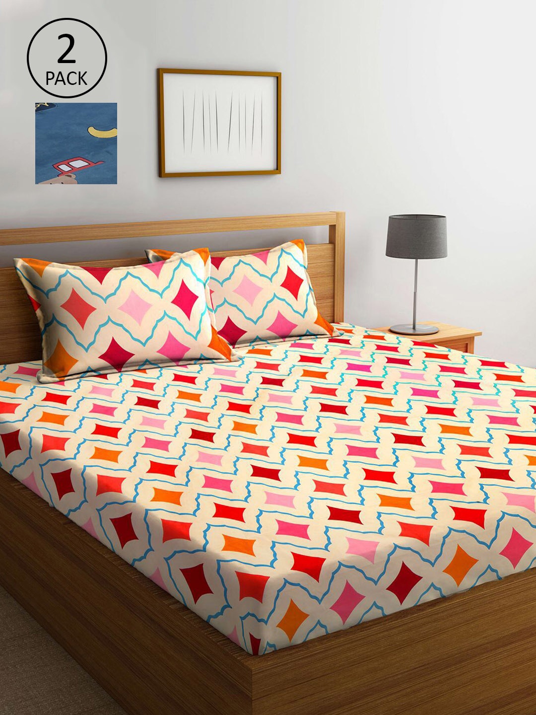 

KLOTTHE Blue & Red Geometric 300 TC 2 King Bedsheet with 4 Pillow Covers